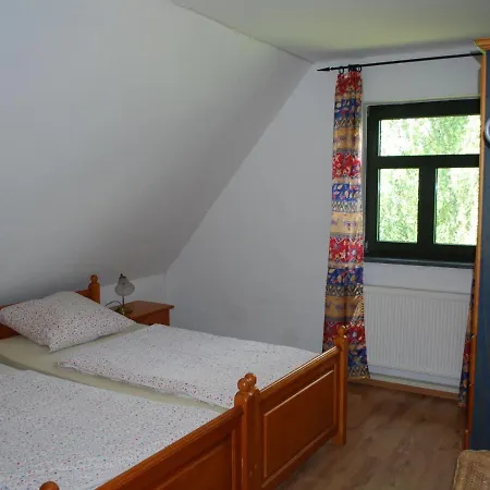 Schoenes In Dargun Mit Pool * Barlin