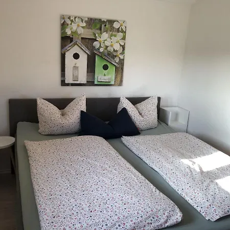 Feriehus Schoenes In Dargun Mit Pool *